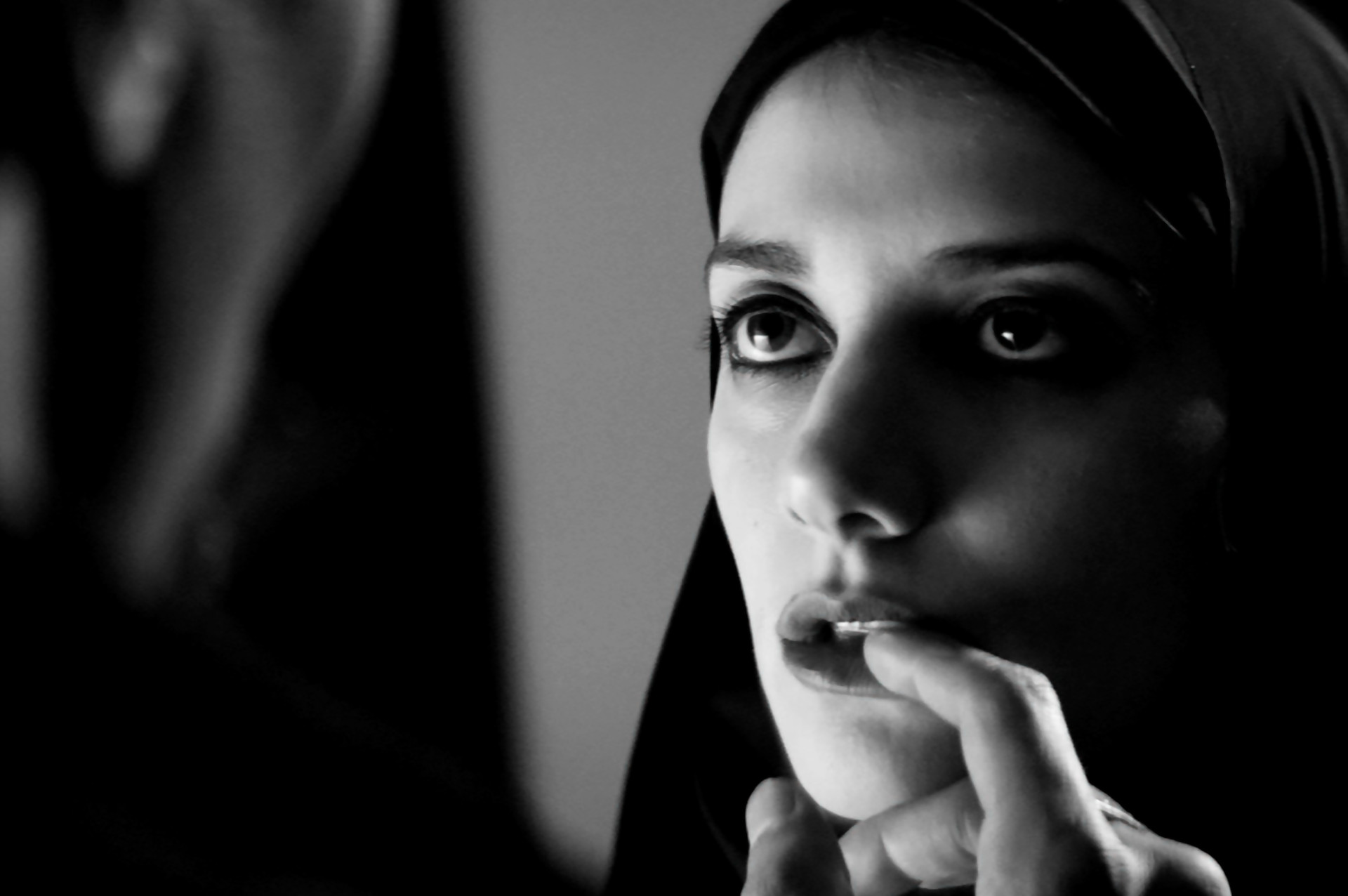 İran'ın İlk Vampir Filmi A Girl Walks Home Alone At Night